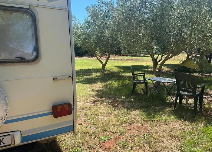 아파트 Daisy Kamper 반졸레