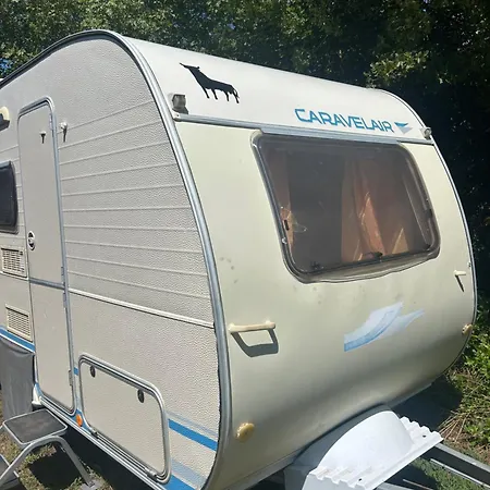 Daisy Kamper Apartment